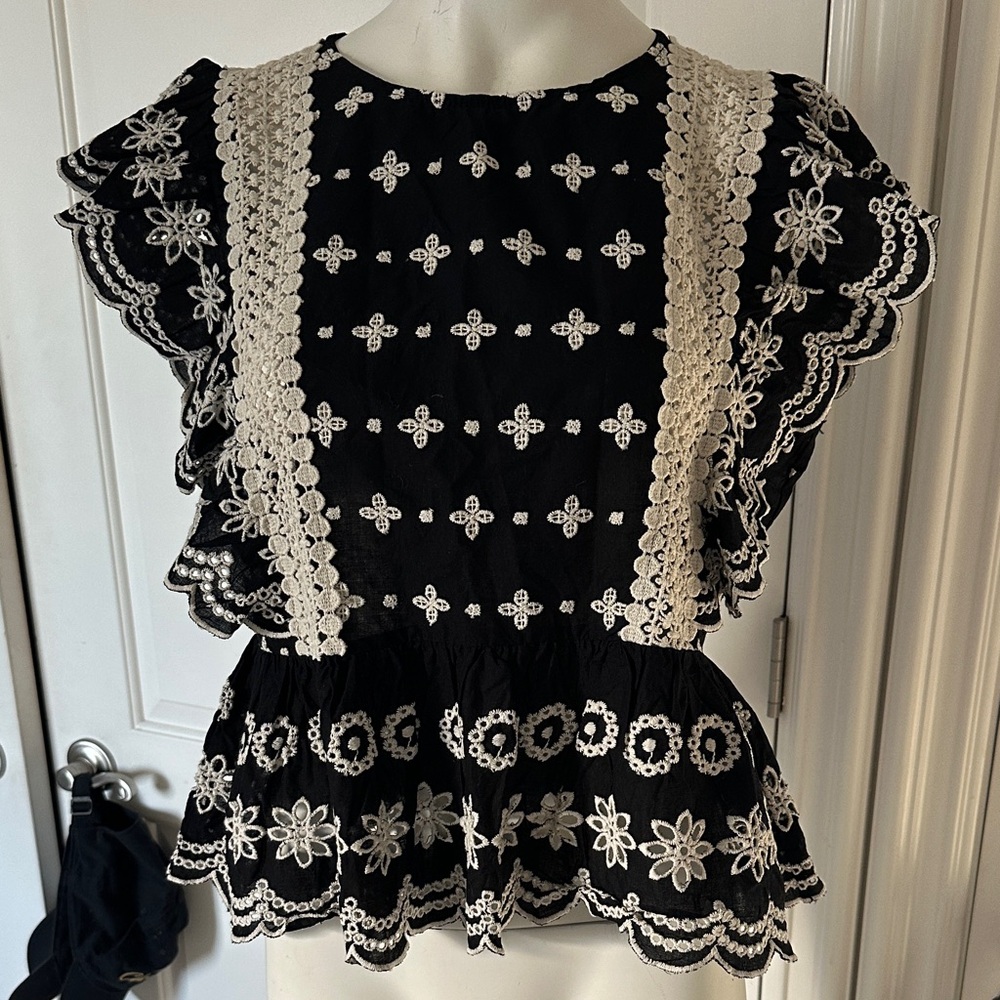 Chic Black and White Lace Women's Blouse
